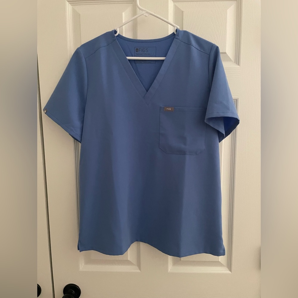 NWOT Figs Catarina Scrub Top